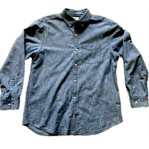 Old Navy Chambray Women’s Button Down Sz L